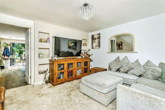 The Willows, 1A, Pilgrims Way, Kent photo 2