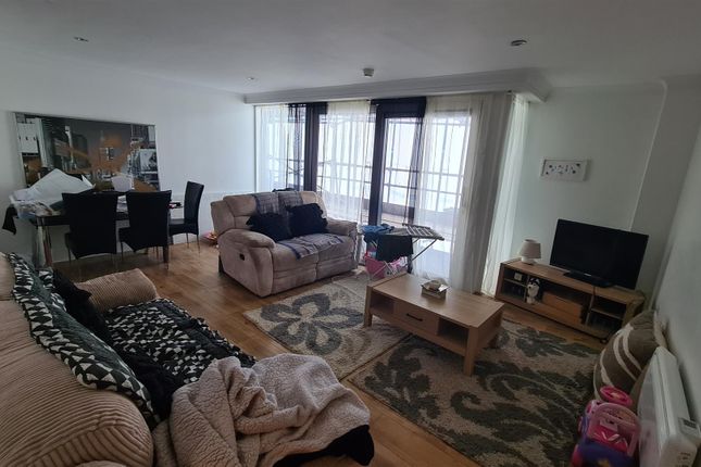 Apartment 502,3, Anchor Street, Ipswich photo 2