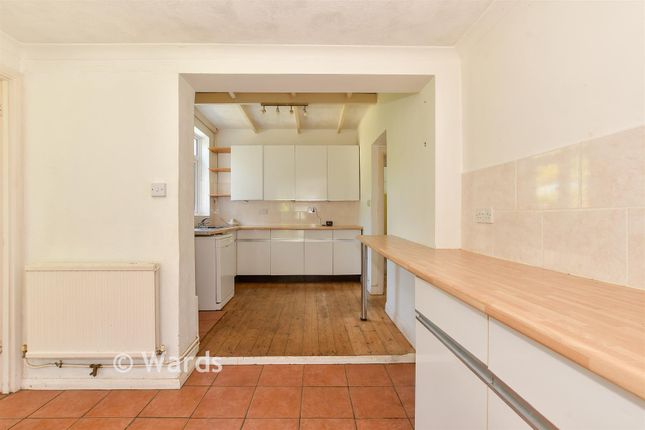10, Manwood Avenue, Canterbury photo 3