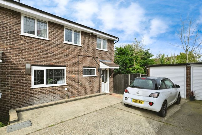 End terrace house for sale in Tovey Close, Nazeing, Waltham Abbey