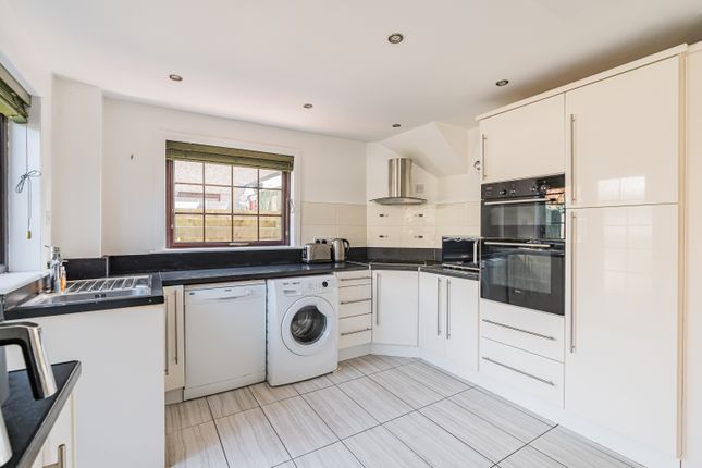 46, Baberton Mains Drive, Edinburgh photo 3