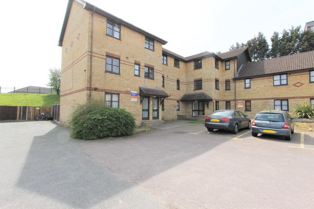 Thumbnail Flat to rent in Hickory Close, London