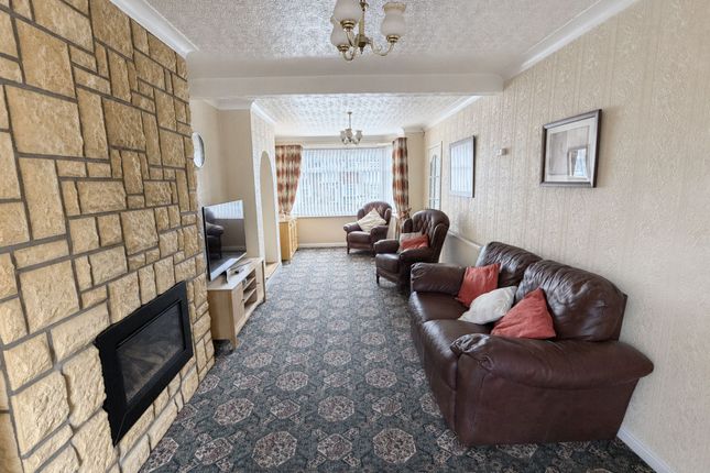34 Deepdale Avenue, Birmingham photo 3