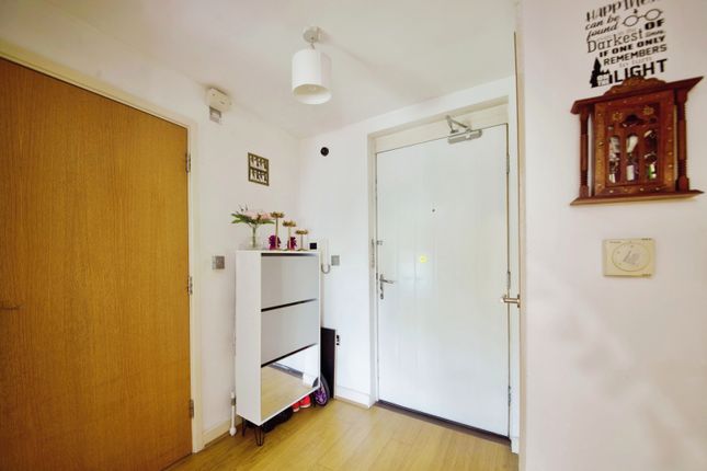 Flat for sale in Walton Road, Manor Park, London