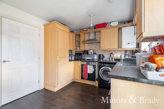 7 Salk Road, Great Yarmouth photo 4