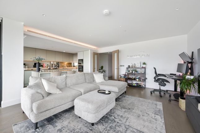 Apartment 80 The Dumont 27, Albert Embankment, London photo 2