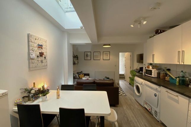 205, Heeley Road, Birmingham photo 4
