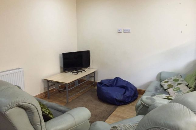 15 Fazackerley Street, Preston photo 3