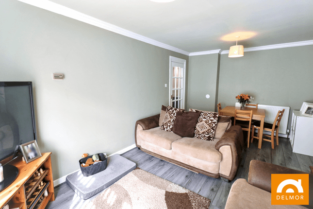 359, Skibo Court, Glenrothes photo 4