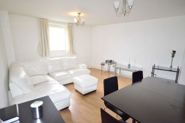 Flat for sale in Palgrave Gardens, London