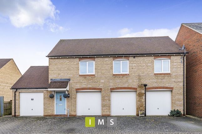 Thumbnail Detached house for sale in Kempton Close, Chesterton, Bicester