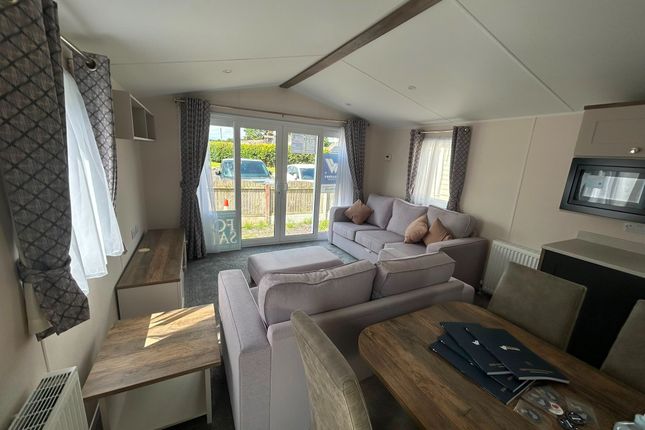 2-bed caravan on 51, Cressfield Caravan Park, Dumfries & Galloway, £44,999