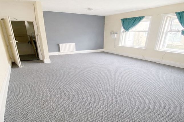 13, Livingstone Road, Blackpool photo 4