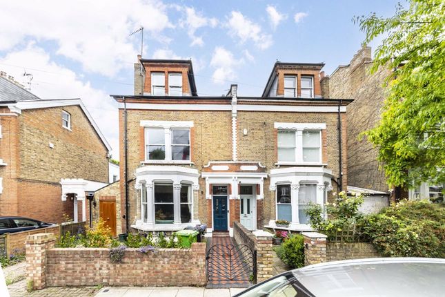Thumbnail Property to rent in Beversbrook Road, London