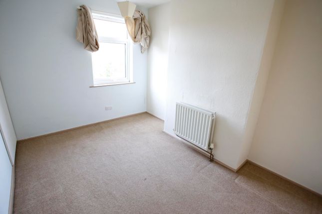 25, Ilkeston photo 5