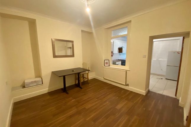158 Oxford Street, Swansea photo 4