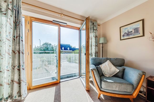 Flat 29, Fernleigh, Buttercross Lane, Witney photo 4