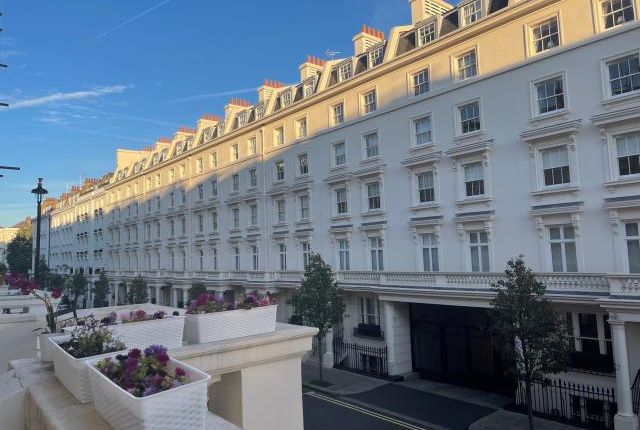Studio flat on Flat 9, 39 Gloucester Street, Pimlico, £2,123/mo