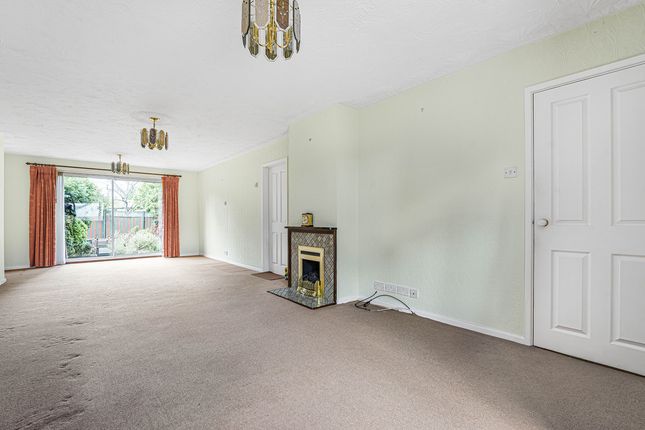 7, Crockwell Close, Bicester photo 2