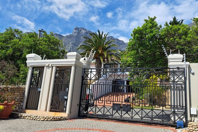 Apartment for sale in 20B 20 Chas Booth, 20 Chas Booth Avenue, Camps Bay, Atlantic Seaboard, Western Cape, South Africa