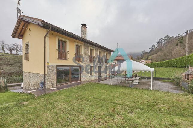 Thumbnail Villa for sale in Caserio La Collada 33519, La Collada, Asturias