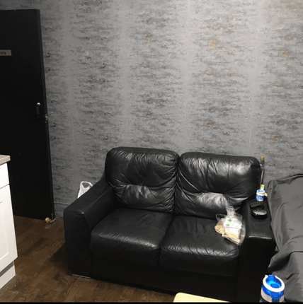 Studio to rent in Uxbridge Road, Hatch End, Pinner