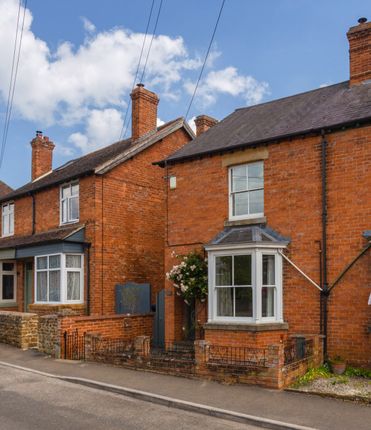 Semi-detached house to rent in Hopcraft Lane, Deddington, Banbury