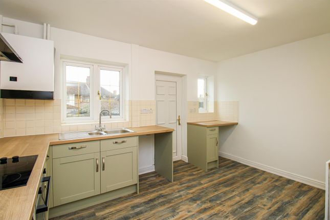47, Third Avenue, Pontefract photo 3