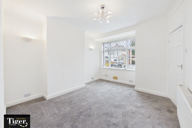 35, Winton Avenue, Blackpool photo 2