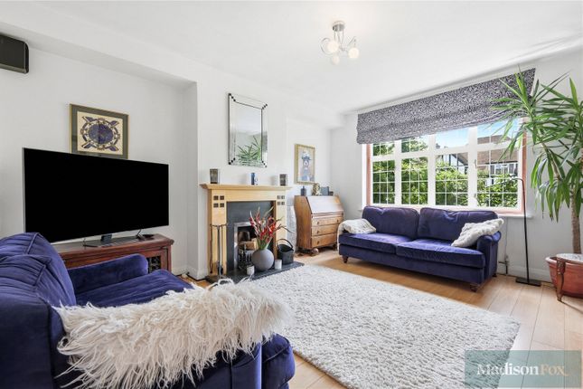 10, Brook Road, Essex photo 2