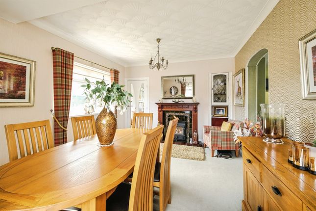11, York Avenue, EBBW VALE photo 4