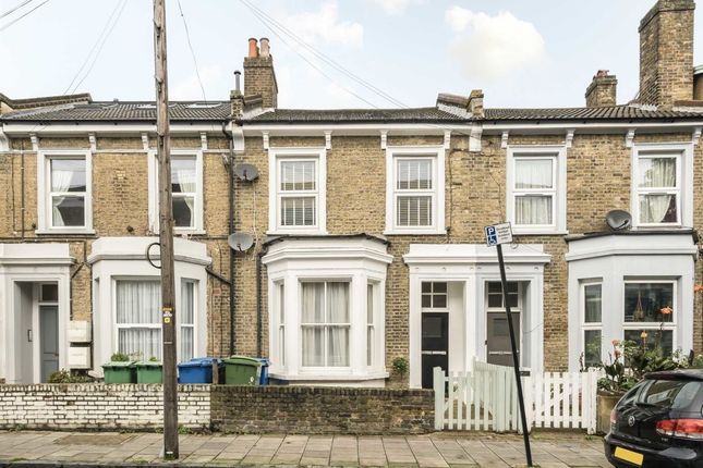 Flat for sale in Meeting House Lane, London