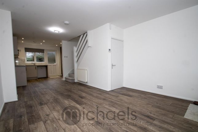 15, Henrietta Close, Colchester photo 4