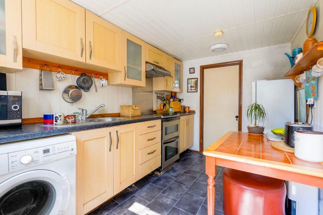 3, Hastings Avenue, Whitley Bay photo 4