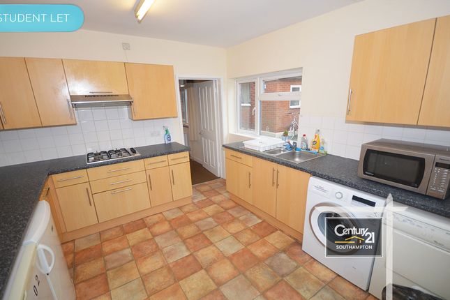Gordon Avenue, SOUTHAMPTON photo 2