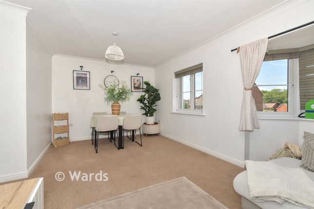 34, Bluebell Road, Ashford photo 3