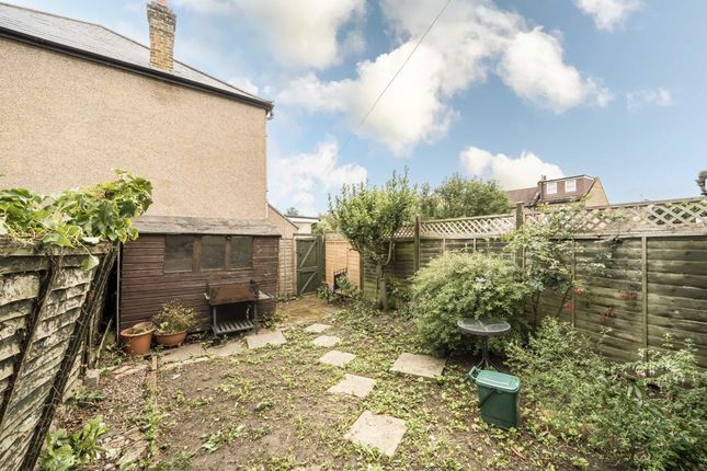 110, Northcroft Road, London photo 2