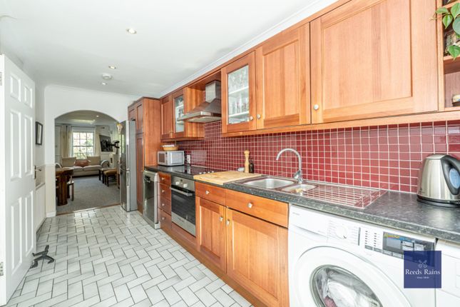 108, Lambeth Road, London photo 2