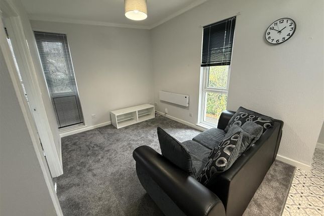 60, Clare Road, Sutton-In-Ashfield photo 3