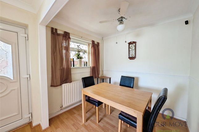 Dining / Bed 3