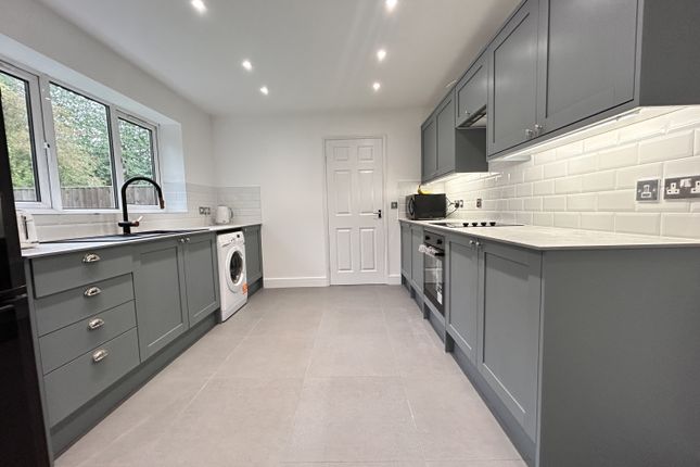 4, Hamilton Close, Durham photo 2