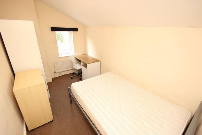 Room 5, 102 Percy Street, Oxford photo 3