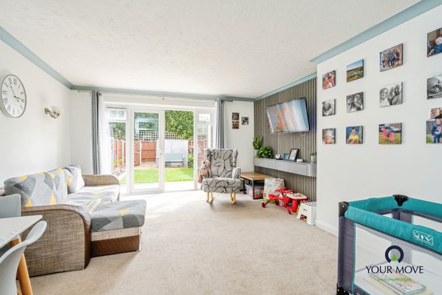 22, Swandene, West Sussex photo 4