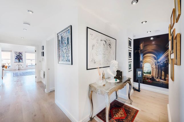 454 Anchor House, Smugglers Way, London photo 4