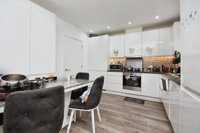 Bay Close, Romford photo 4