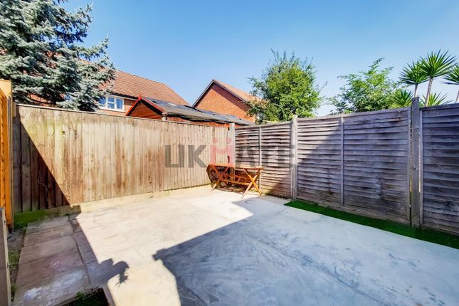 13, Ablett Street, London photo 4