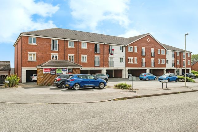 Thumbnail Flat for sale in Southgate Way, Dudley