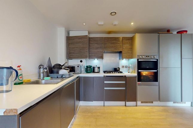 315 Manchester Road, London photo 3