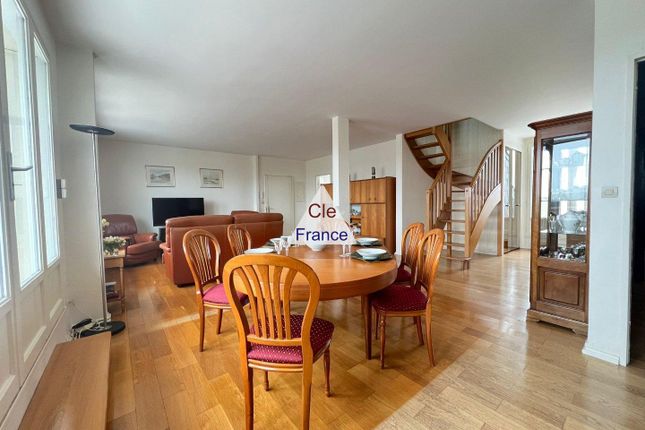 Apartment for sale in Angers, Pays-De-La-Loire, 49000, France