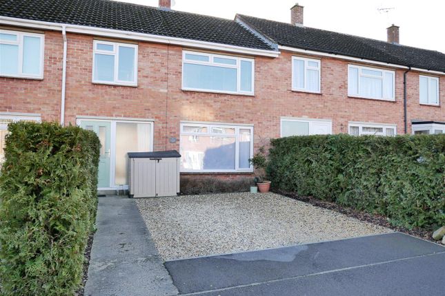 Thumbnail Terraced house for sale in Churchill Close, Calne